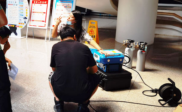 溫嶺市環(huán)境監(jiān)測站PF-300非甲烷總烴分析儀交付現(xiàn)場 溫嶺市環(huán)境監(jiān)測站PF-300非甲烷總烴分析儀交付現(xiàn)場